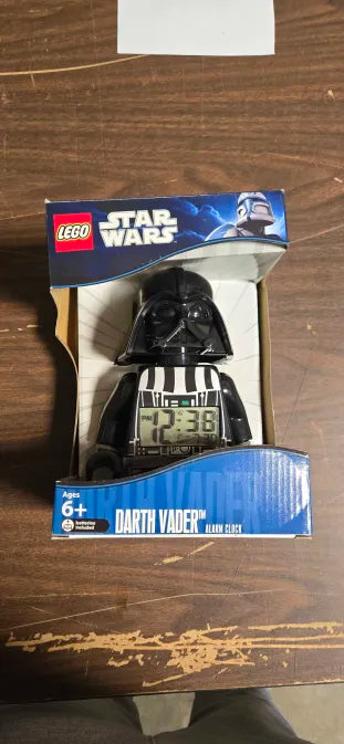 Lego Star Wars: Darth Vader Minifigure Clock (2856081)